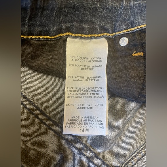 Levi's Blue signature Relaxed Fit Jeans with Classic Design - Picture 11 of 15